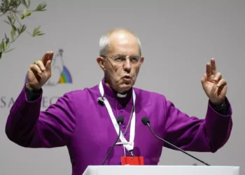 El arzobispo de Canterbury Justin Welby pronuncia su discurso en una reunión interreligiosa, en Roma, el 6 de octubre de 2021 (AP Photo/Gregorio Borgia, File)