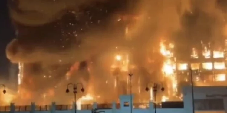 Incendio en cuartel policial de Egipto deja 38 heridos