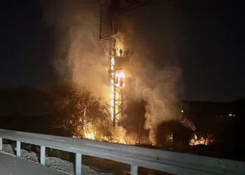 Cohete de Gaza cae cerca de la autopista de Rehovot
