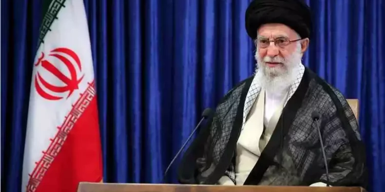 Jamenei niega participación de Irán en el ataque de Hamás a Israel