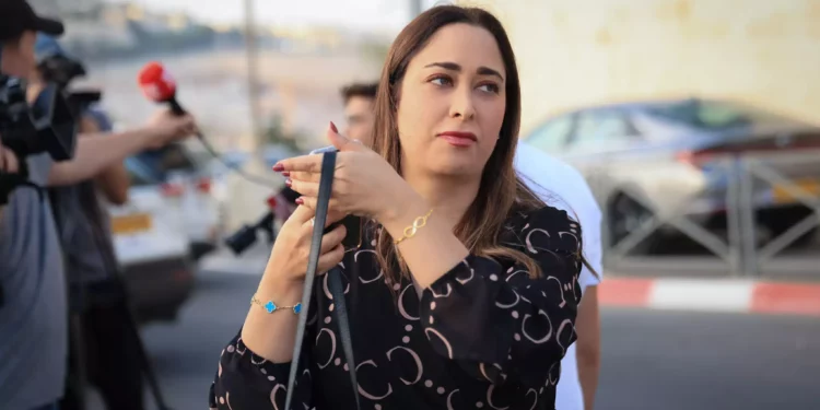 El ministro del Likud, May Golan, llega a una reunión de la coalición antes de Rosh Hashaná en un restaurante en Jerusalén, 13 de septiembre de 2023. (Noam Revkin Fenton/FLASH90)