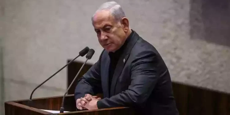 Netanyahu mientras la Knesset aprueba el gobierno de unidad.
(Canal Noam Moskowitz-Knesset)