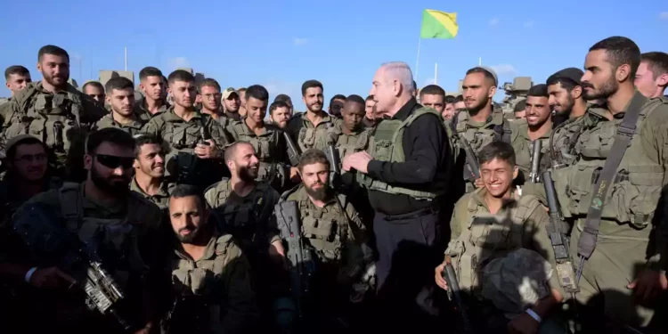 Netanyahu a soldados: Vamos a vencer con todas nuestras fuerzas