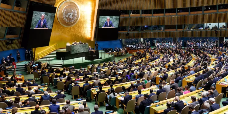 El Secretario General de las Naciones Unidas, Antonio Guterres, se dirige a la 78ª sesión de la Asamblea General de las Naciones Unidas en la sede de las Naciones Unidas en Nueva York, el 19 de septiembre de 2023. (AP/Mary Altaffer)