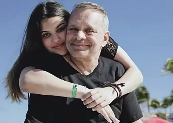 El padre de Natalie Raanan dice ella que “está muy bien”
