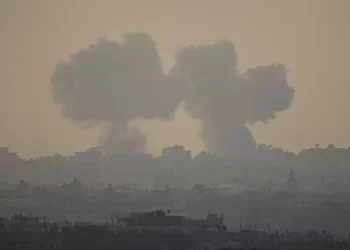Ataques aéreos de las FDI “cerca de hospitales” en Gaza