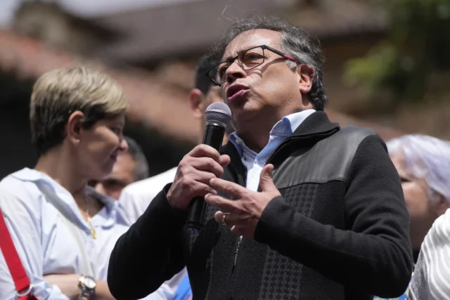 Presidente de Colombia compara a Israel con los nazis