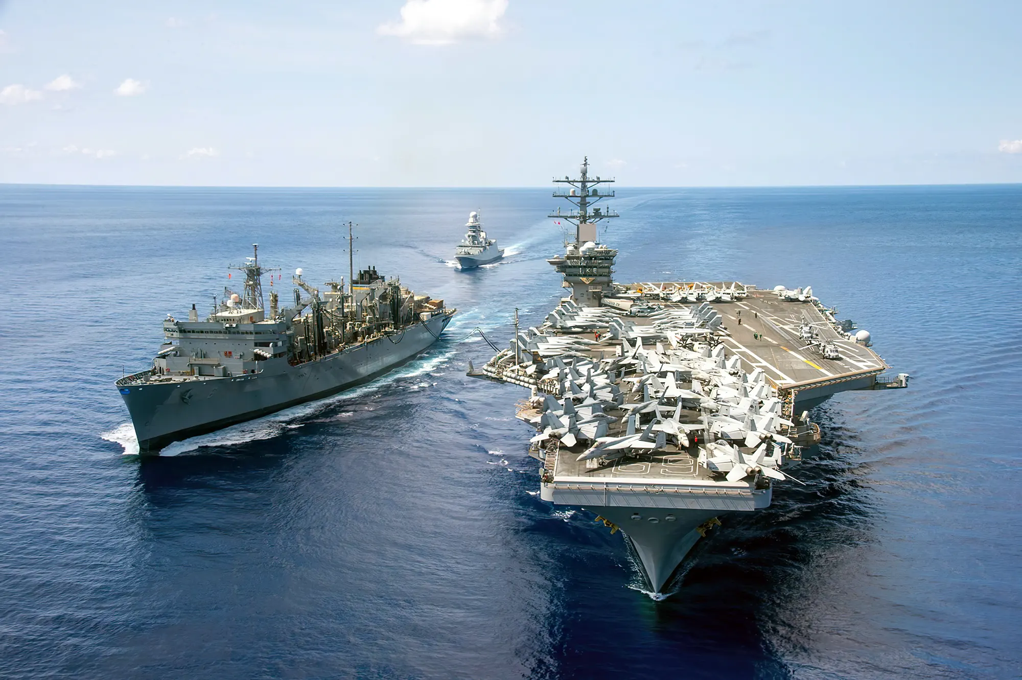 EE. UU. refuerza presencia naval para proteger a Israel