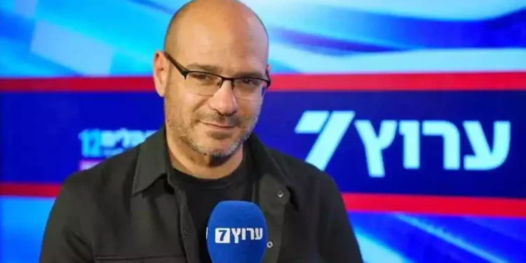 Periodista se disculpa por culpar a Israel de ataque a hospital