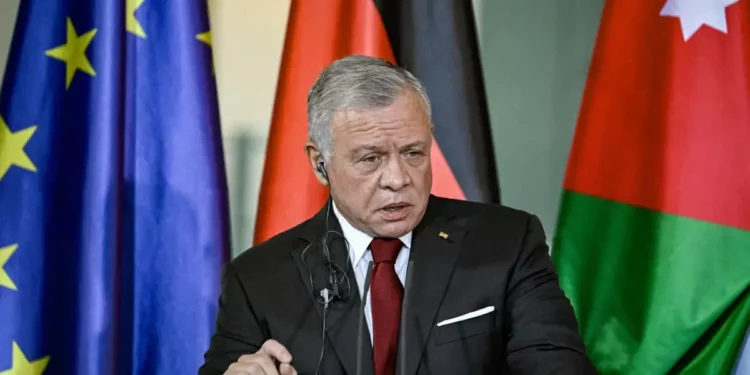 Rey de Jordania: Oriente Medio “al borde de caer al abismo”