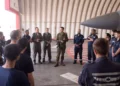 El Jefe de Estado Mayor de las FDI, Teniente General Herzi Halevi, habla a las tropas en la base aérea de Tel Nof de la Fuerza Aérea de Israel, 18 de octubre de 2023. (Fuerzas de Defensa de Israel)