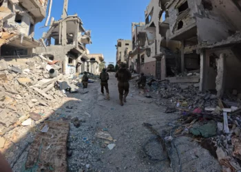 Las FDI informan de feroces combates en el interior de Gaza