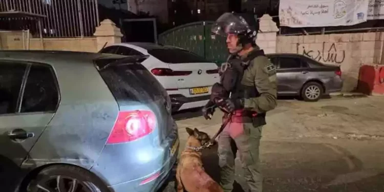 Policías heridos en enfrentamiento con terroristas en Jerusalén