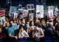 50.000 israelíes en Tel Aviv ante retraso en liberación