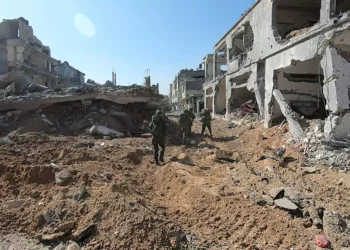 FDI combaten en Beit Hanún y encuentran armas en zonas civiles