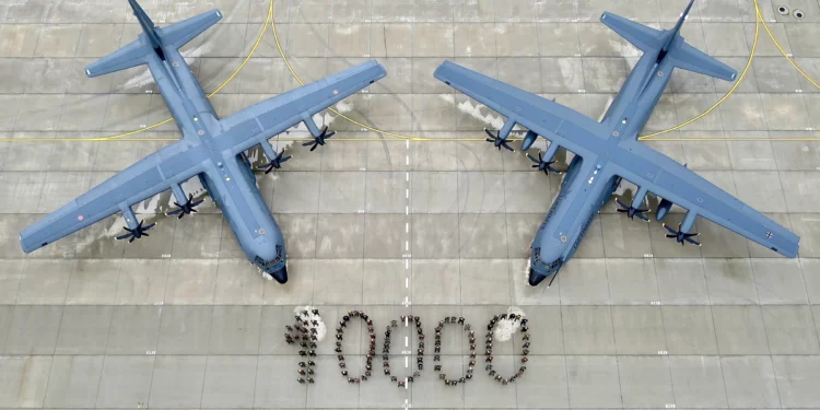 Escuadrón C130J logra 10.000 horas de vuelo en cooperación