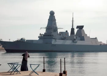 Gran Bretaña envía destructor al Golfo para reforzar seguridad