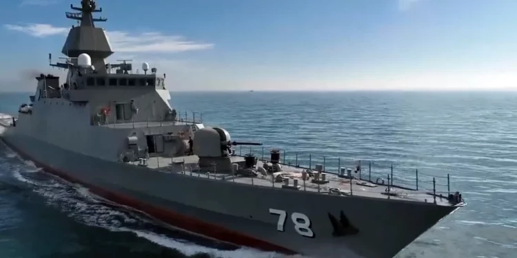 Irán despliega destructor Deilaman en el mar Caspio