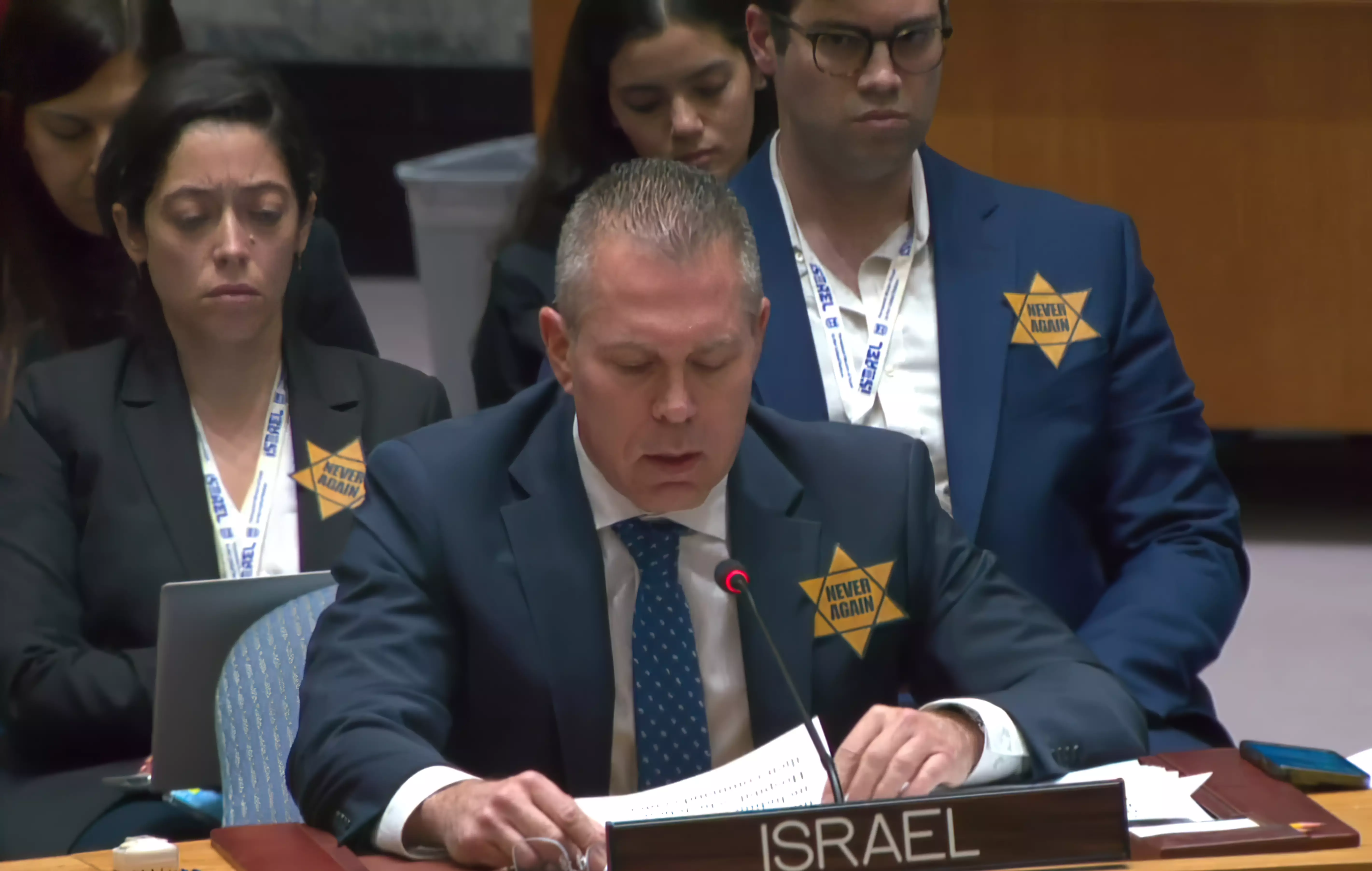 Erdan proyecta imágenes de las atrocidades de Hamás en la ONU
