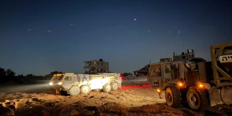Esfuerzos logísticos para reabastecer a fuerzas terrestres en Gaza