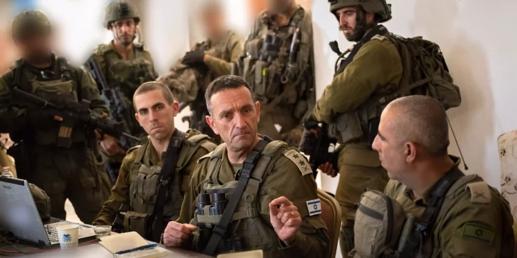 El jefe militar entra en Gaza para efectuar una evaluación