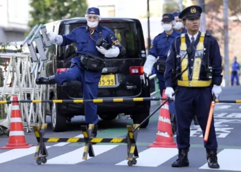 Conductor choca contra barrera cerca a embajada israelí en Tokio