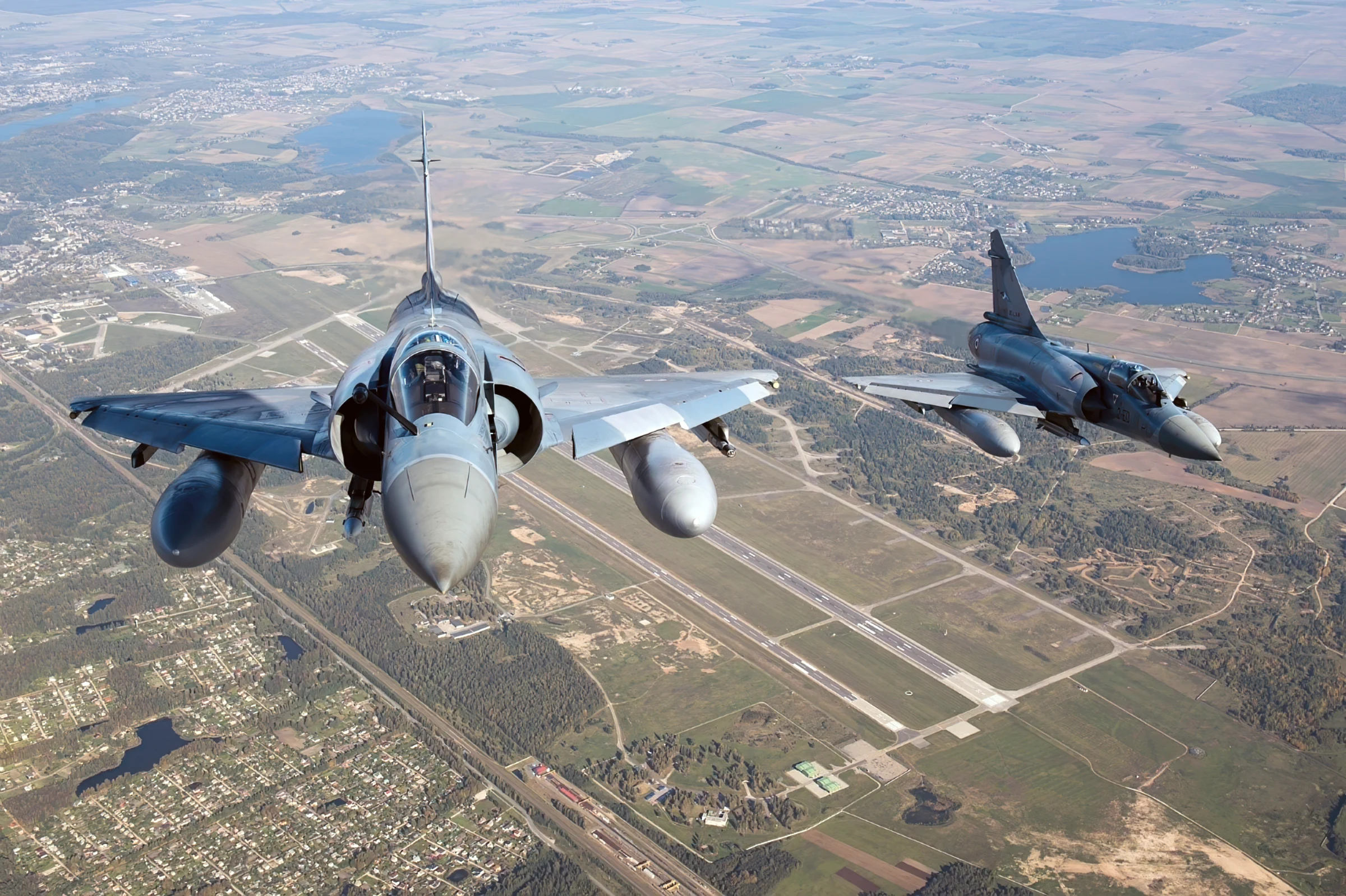 Francia despliega cuatro Mirage 2000-5 en Lituania