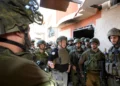 Netanyahu entra a Gaza y se reúne con las tropas de las FDI