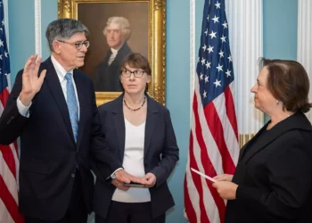 Jack Lew jura como embajador de EE. UU. y viaja a Israel