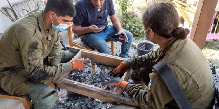 Arqueólogos israelíes identifican víctimas del ataque de Hamás
