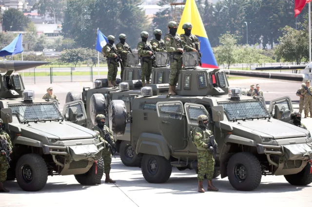 Ecuador refuerza su ejército con vehículos tácticos URAL 4×4