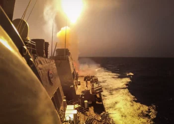 Marina de EE. UU. derriba dron de Yemen sobre el mar Rojo