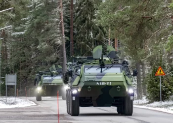 Finlandia potencia su ejército con vehículos XA-300