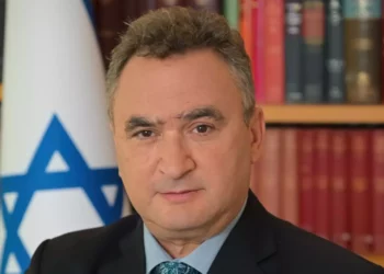 Israel nombra nuevo embajador en Francia a un experto en Irán