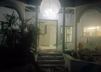 Un cohete de Gaza alcanza una vivienda en el centro de Israel