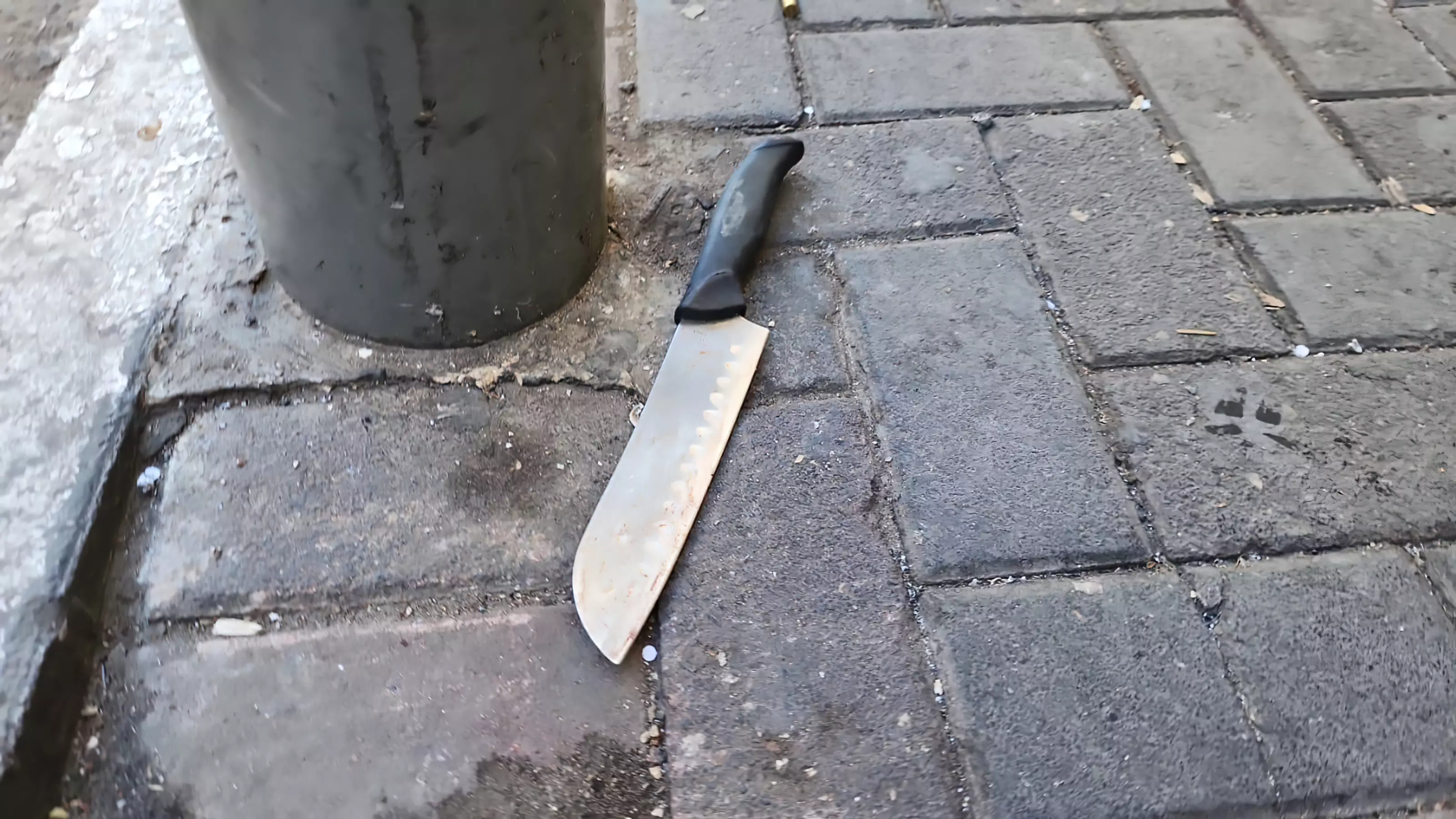 Islamista ataca y hiere de gravedad a una policía en Jerusalén