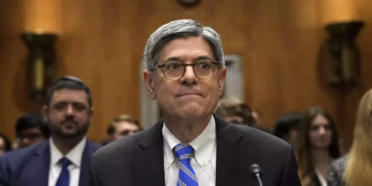 Jack Lew, el candidato propuesto por el presidente Joe Biden para ser embajador de EE.UU. en Israel, testifica durante una audiencia de confirmación de la Comisión de Relaciones Exteriores del Senado en el Capitolio el 18 de octubre de 2023 en Washington, DC. (Drew Angerer/Getty Images/AFP)