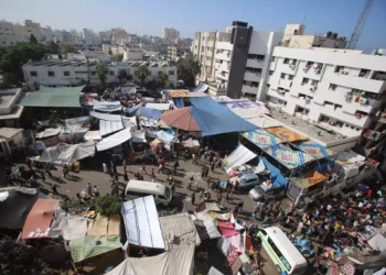 Una vista aérea muestra el complejo del hospital Al-Shifa en la ciudad de Gaza el 7 de noviembre de 2023. (Bashar TALEB / AFP)