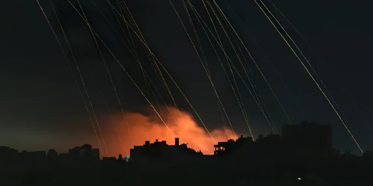 Las FDI atacan objetivos en toda Gaza tras ampliar la ofensiva