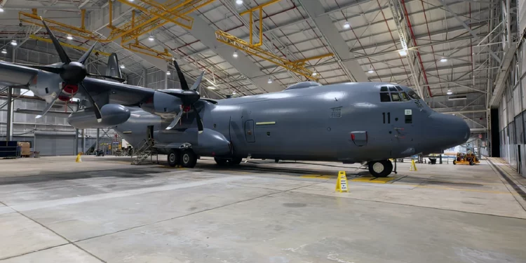 Primer Lockheed Martin C-130J de Nueva Zelanda sale del taller