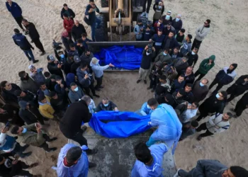 Israel devuelve los cadáveres de 80 palestinos a Gaza