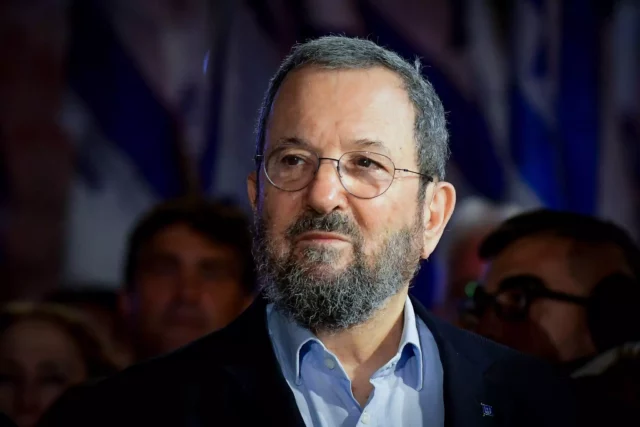 Ehud Barak respalda a Yair Golan tras sus libelos de sangre