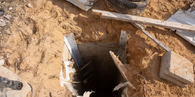 Las FDI prueban con éxito la inundación de túneles de Hamás