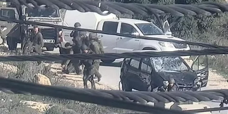 Ataque islamista de embestida con auto: 5 soldados heridos