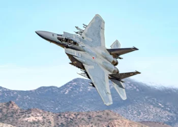 F-15EX Eagle II demuestra poderío con lanzamiento de misiles AIM
