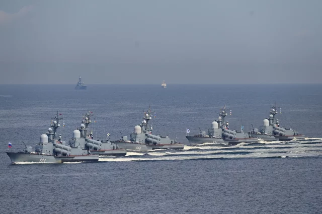 Los F-16 obligarían a huir a la Flota Rusa del Mar Negro