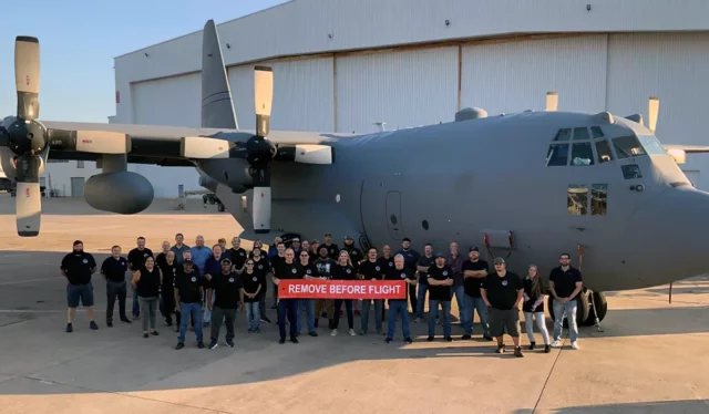 Primeras entregas de Hércules C-130H marcan importantes hitos