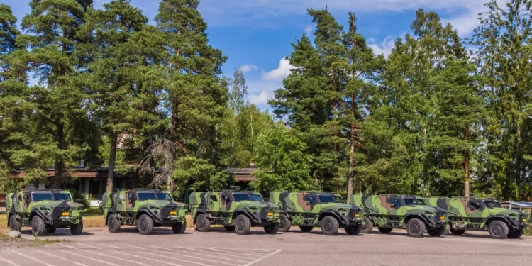 Finlandia adquiere vehículos todoterreno Sisu GTP 4x4