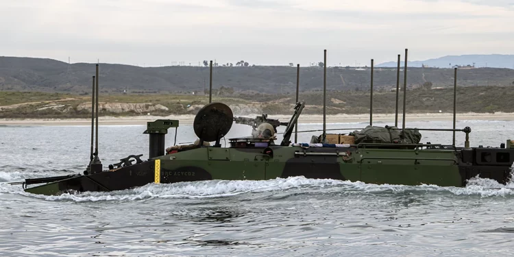 BAE Systems entrega primera variante de mando ACV a Marines de EE. UU.