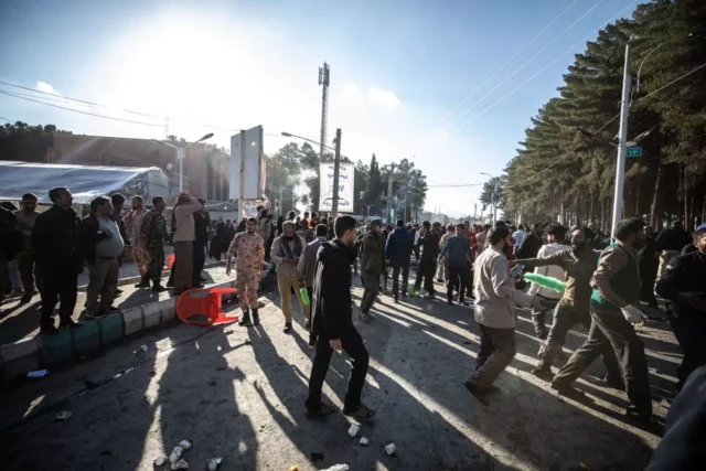103 muertos y 141 heridos en las explosiones en Irán